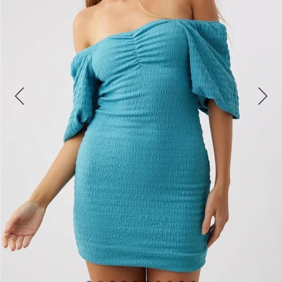 O’NEILL TEAGAN SMOCKED PUFF SLEEVE MINI DRESS ON/ OFF SHOULDER BLUE MEDIUM - Picture 3 of 15